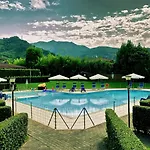 Aparthotel Aurelia Rta Detta Il Cascinale 4*