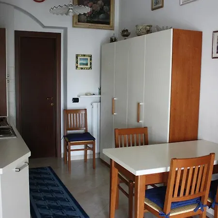 Aurelia Rta Detta Il Cascinale Aparthotel 2*