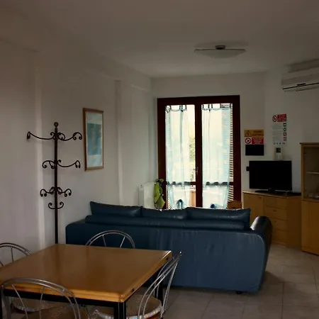 Hotel apartamentowy Aurelia Rta Detta Il Cascinale